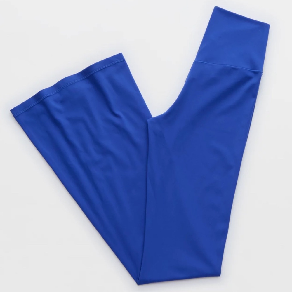 OFFLINE by Aerie Real Me High Waisted Crossover Flare Leggings Medium NWT